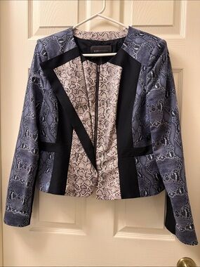 BCBGMaxAzria Blue, Cream & Black Snake-Print Mixed-Media Blazer Jacket